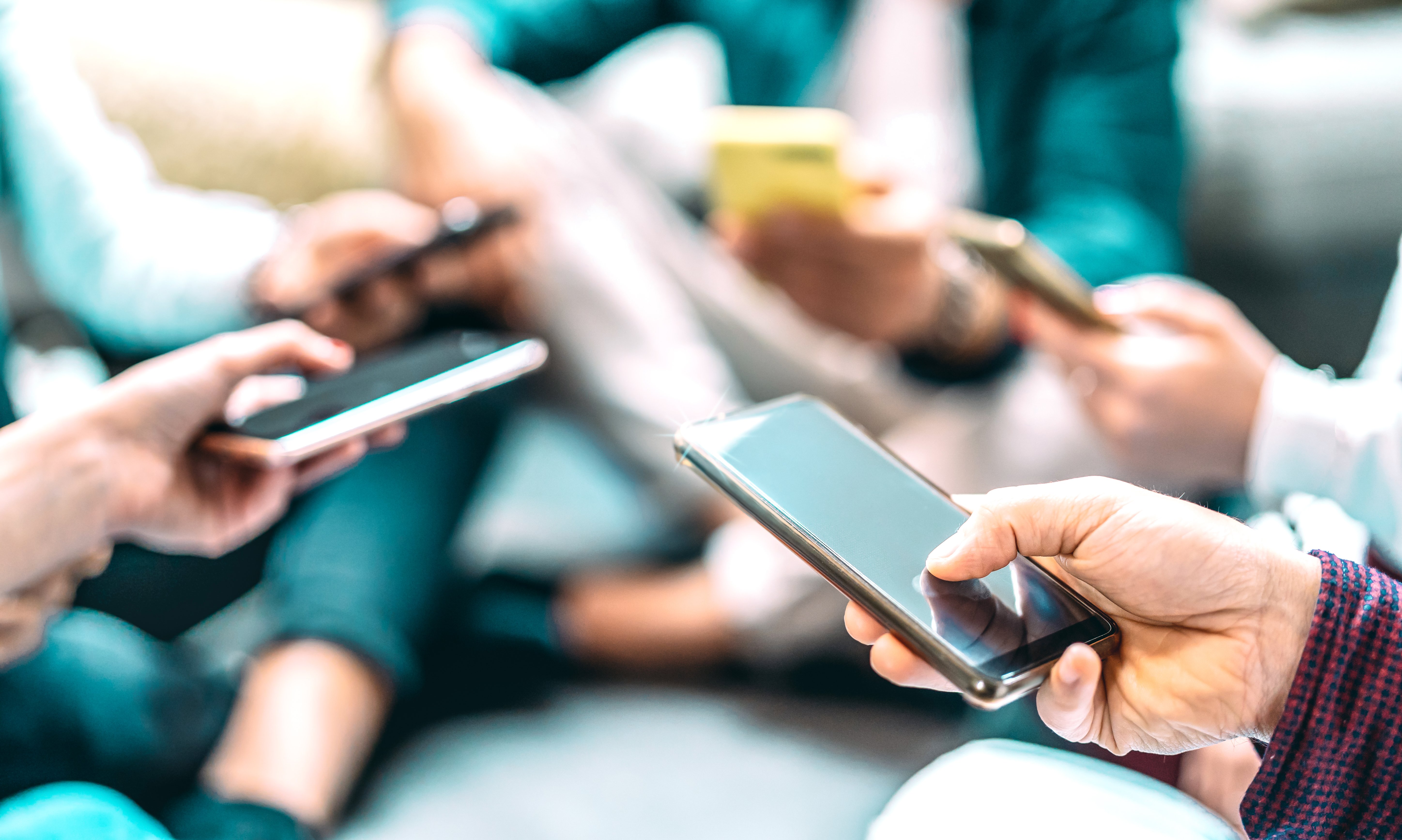 Toll-Free vs Local Numbers: Which One Gets Better Answer Rates?